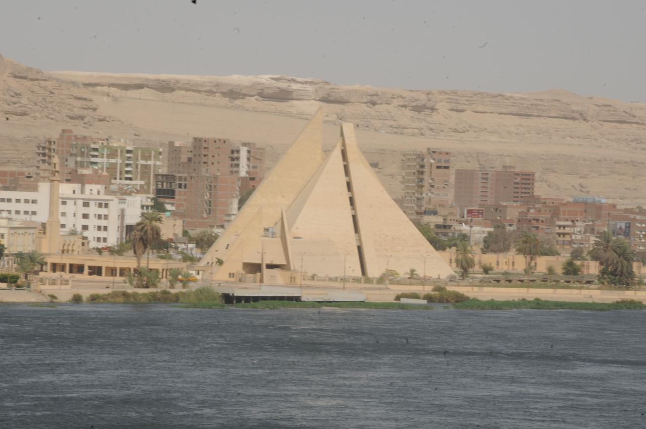 King Akhenaton Hotel Al Minya Bagian luar foto